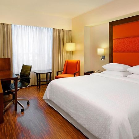 Four Points By Sheraton אחמדאבאד מראה חיצוני תמונה