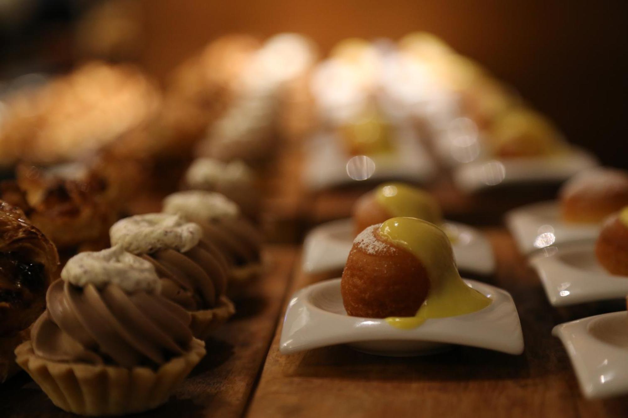 Four Points By Sheraton אחמדאבאד מראה חיצוני תמונה