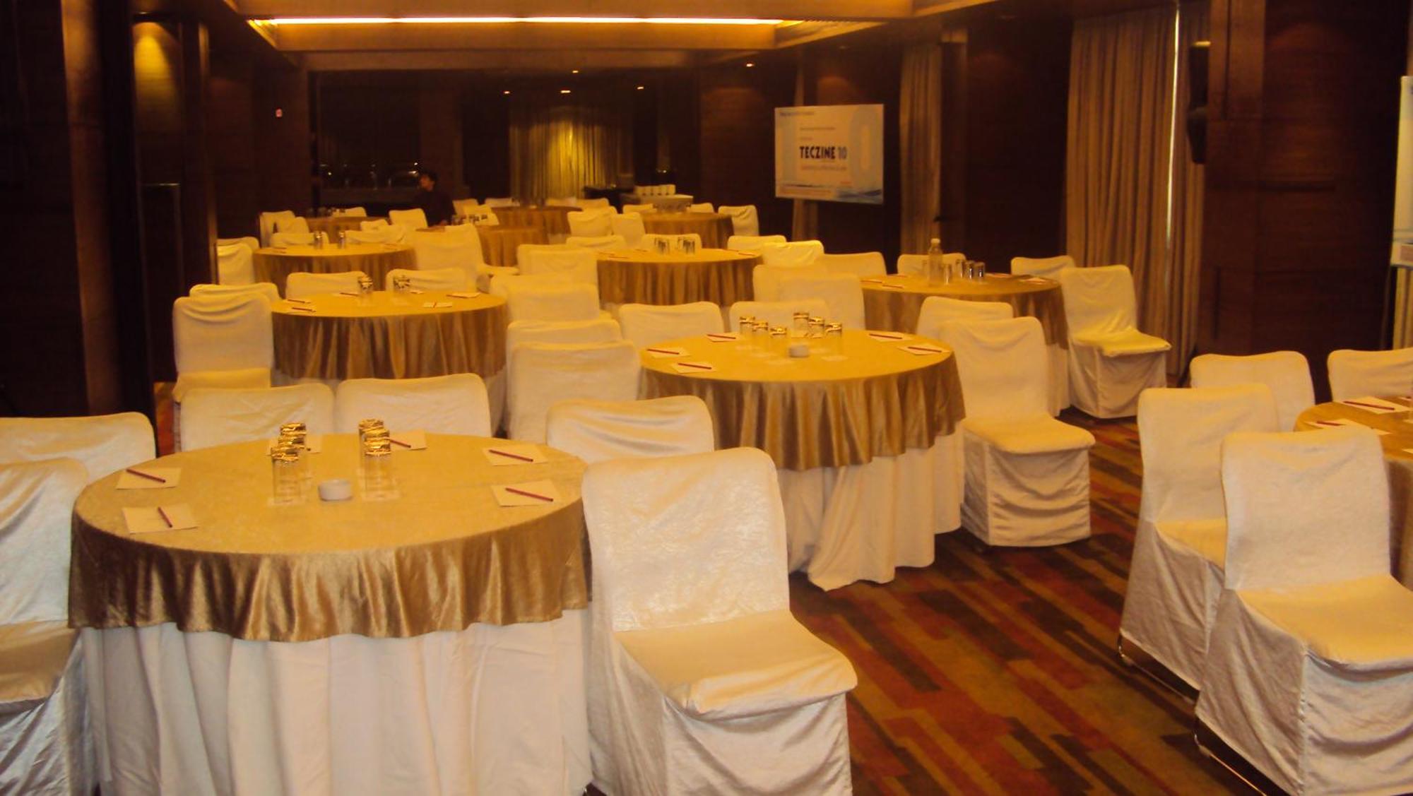 Four Points By Sheraton אחמדאבאד מראה חיצוני תמונה