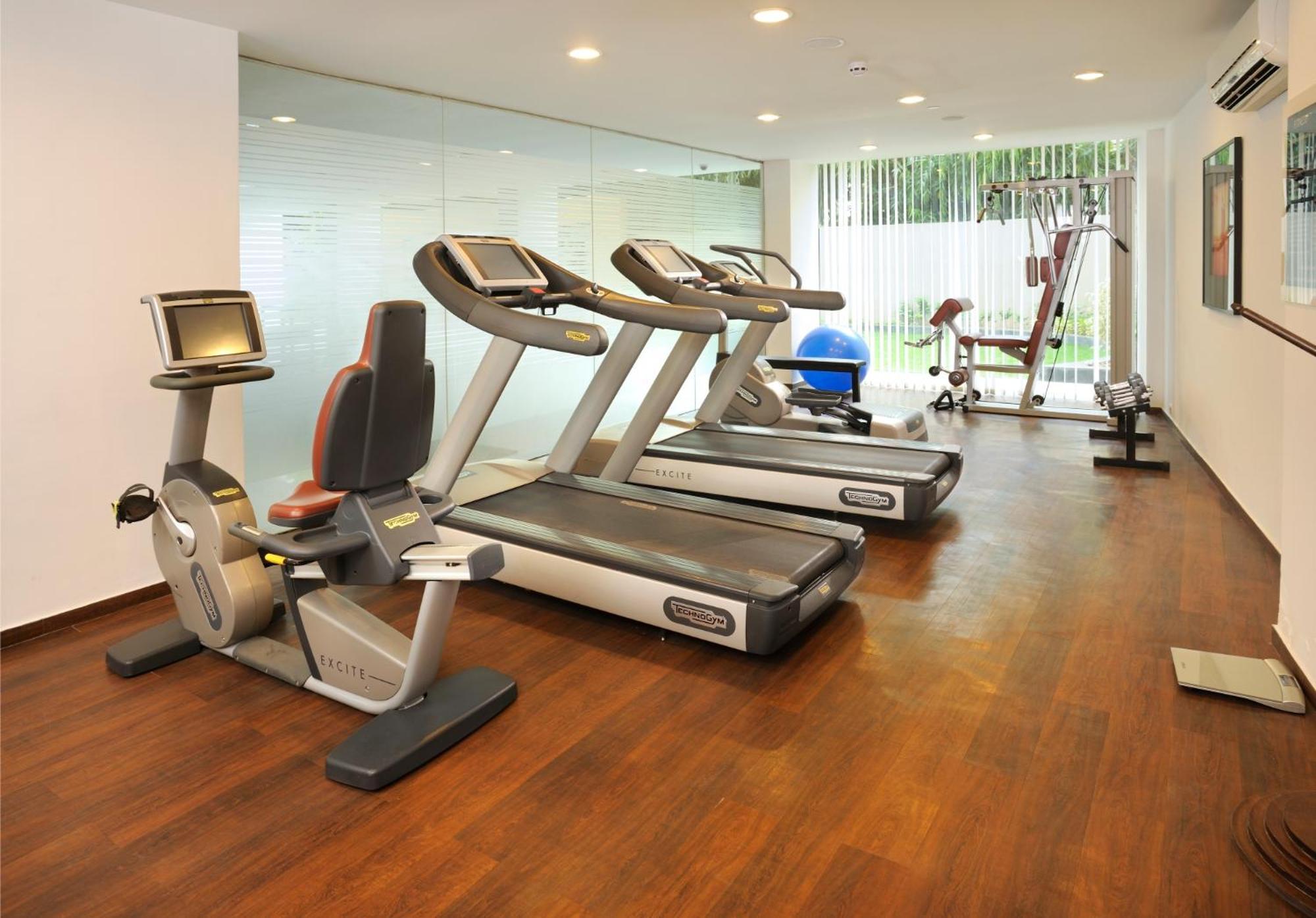 Four Points By Sheraton אחמדאבאד מראה חיצוני תמונה