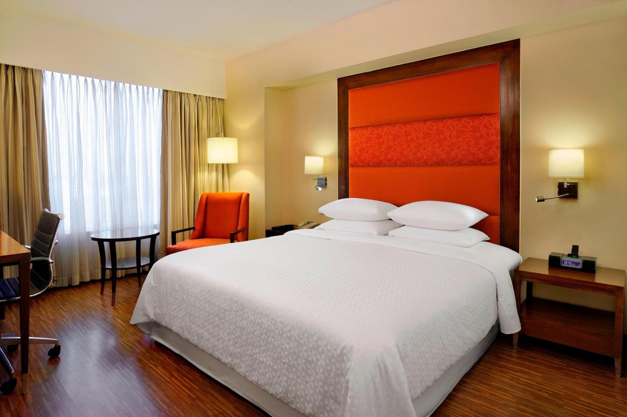 Four Points By Sheraton אחמדאבאד מראה חיצוני תמונה