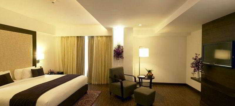 Four Points By Sheraton אחמדאבאד מראה חיצוני תמונה
